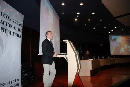 Ponencia en el salón de actos del congreso